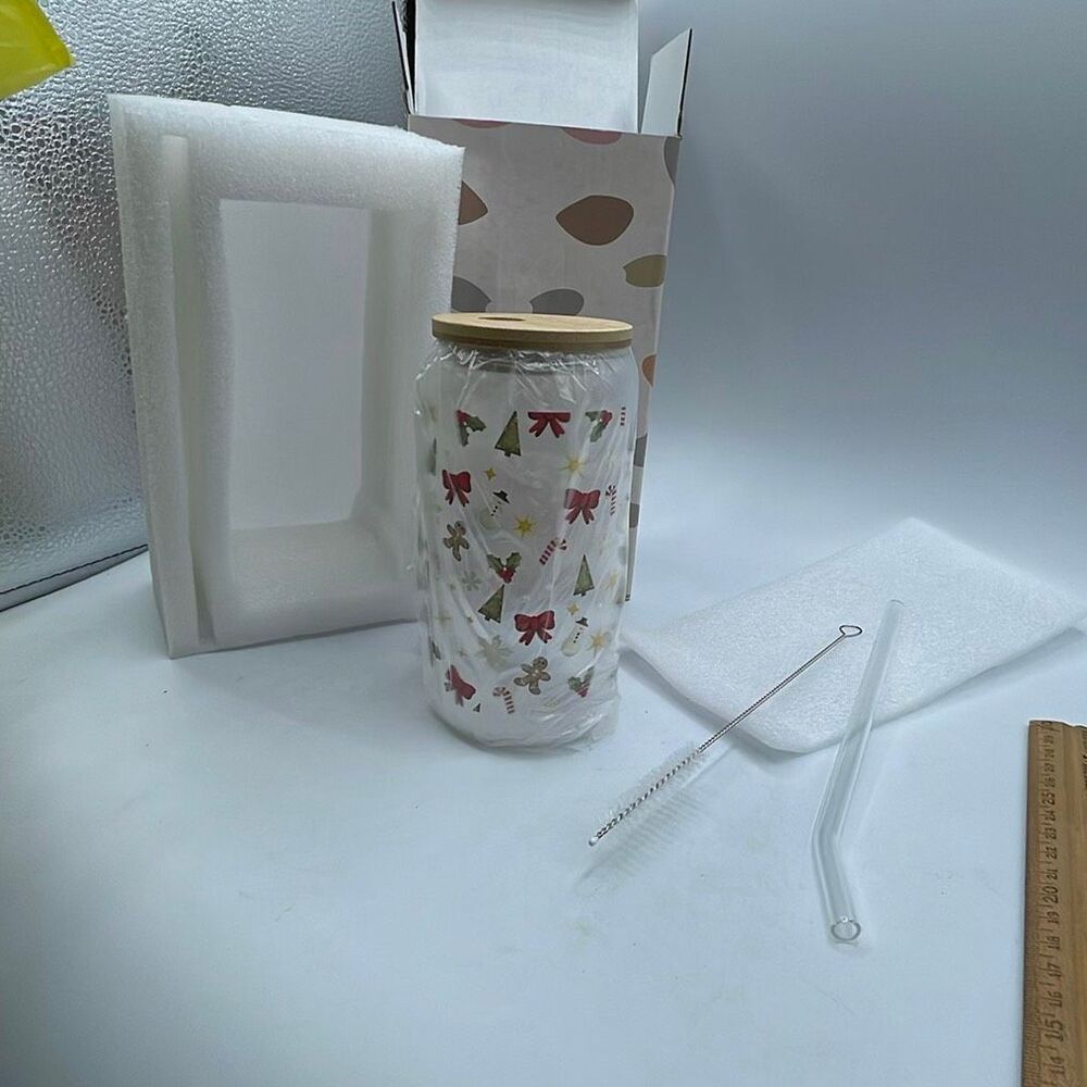 NWT eco friendly 16oz Christmas glass with glass straw and cleaner.